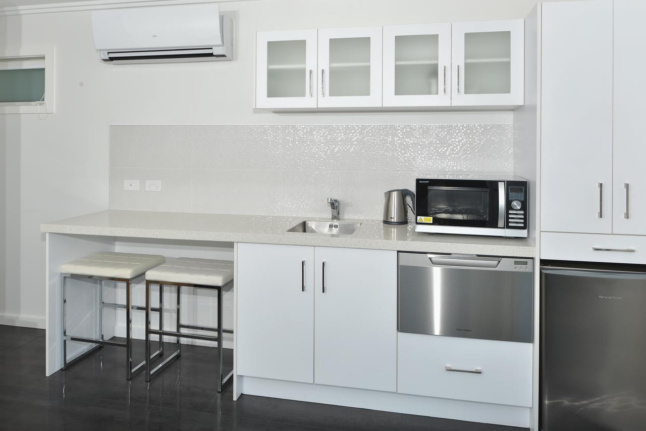 Russell Seaview Studios Extérieur photo